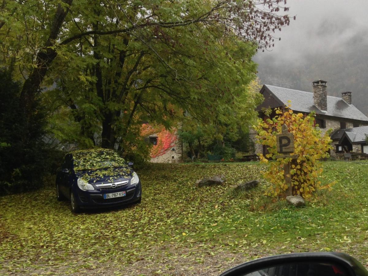 Pensjonat Casas De Zapatierno Espierba Zewnętrze zdjęcie
